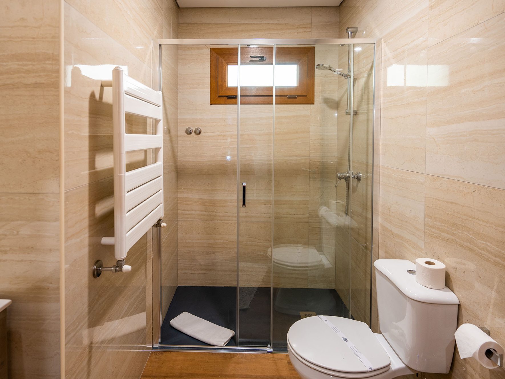 Parque Cerdeira T1 Interior Wc